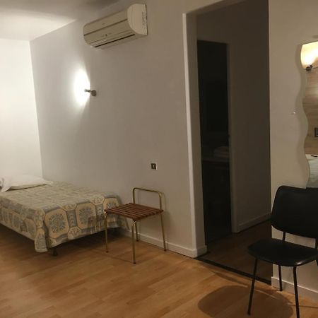 Hotel Restaurant La Garenne Tresserre Dış mekan fotoğraf