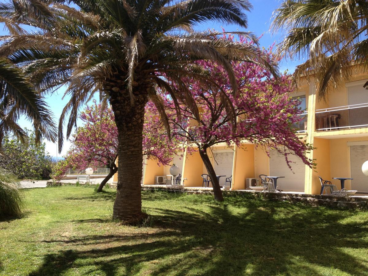 Hotel Restaurant La Garenne Tresserre Dış mekan fotoğraf